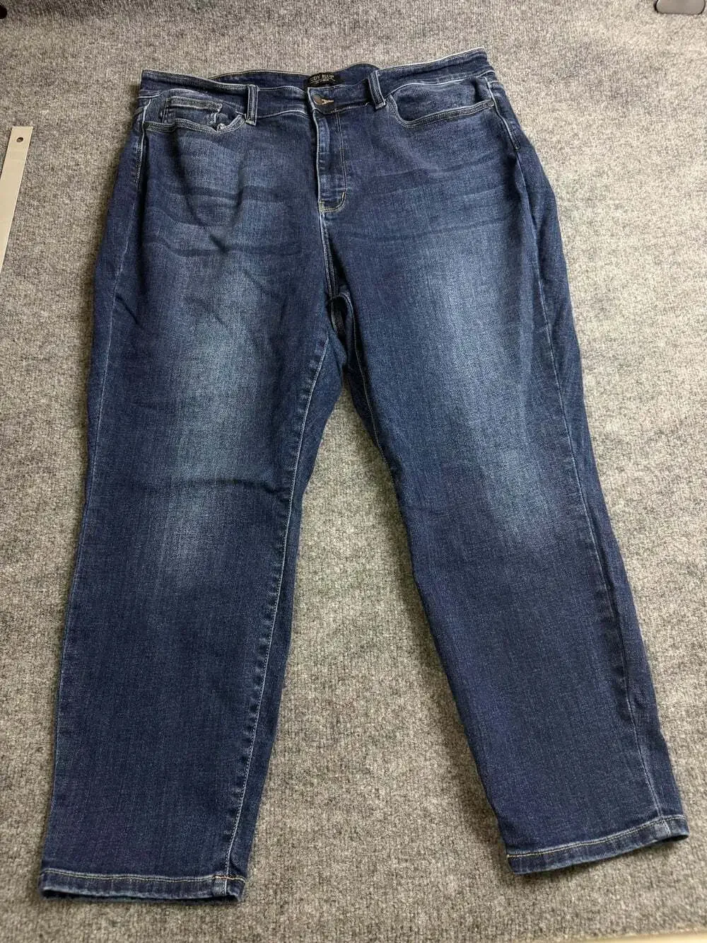 Judy Blue Plus 22W Cropped Slim Dark Wash Stretch Jeans
